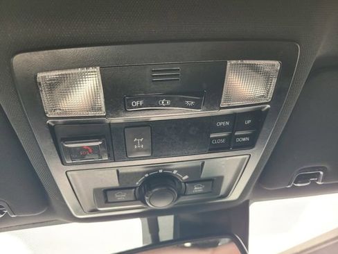 Used 2021 Toyota Tacoma TRD Off-Road w/ TRD Premium Off Road Package image 22