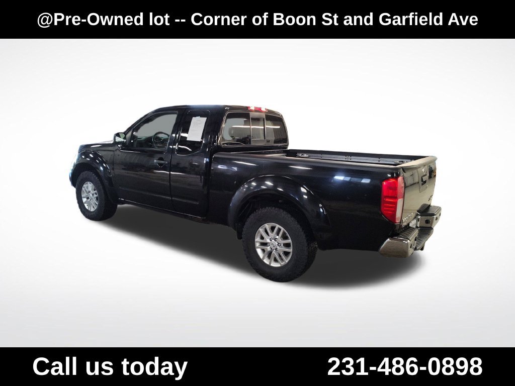 Used 2015 Nissan Frontier 4x4 King Cab image 3