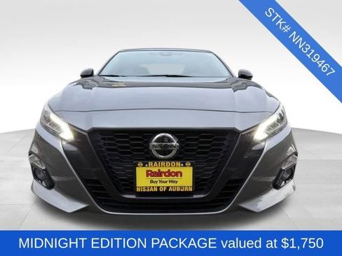 Used 2022 Nissan Altima 2.5 SR w/ Midnight Edition Package image 2
