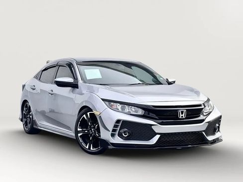 Used 2018 Honda Civic Sport image 3