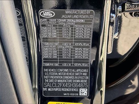 Used 2025 Land Rover Discovery Sport Dynamic SE AWD/4WD image 35