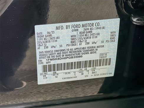 Used 2023 Ford Explorer XLT w/ Equipment Group 202A AWD/4WD image 31