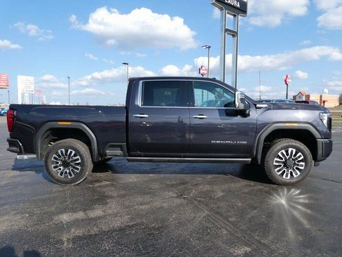 New 2026 GMC Sierra 2500 Denali Ultimate w/ Max Trailering Package image 3