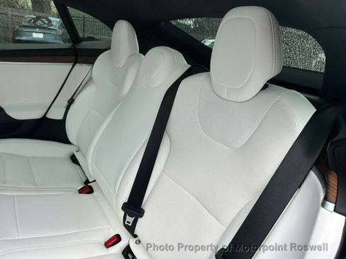 Used 2024 Tesla Model S AWD image 19