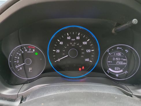 Certified 2022 Honda HR-V LX image 12