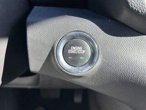 Used 2024 GMC Terrain SLE AWD/4WD image 15