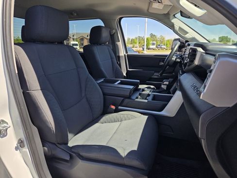 Used 2023 Toyota Tundra SR5 w/ SR5 Convenience Package AWD/4WD image 16