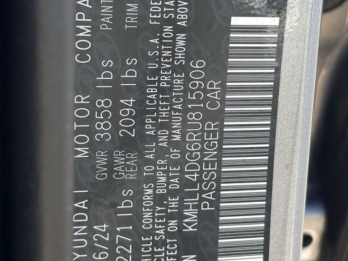 Used 2024 Hyundai Elantra SE image 34