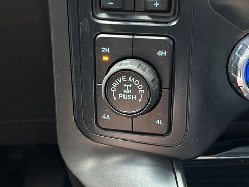 Used 2025 Ford F150 Lariat w/ Equipment Group 501A Mid AWD/4WD image 30