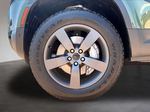Certified 2026 Land Rover Defender 110 S AWD/4WD image 8