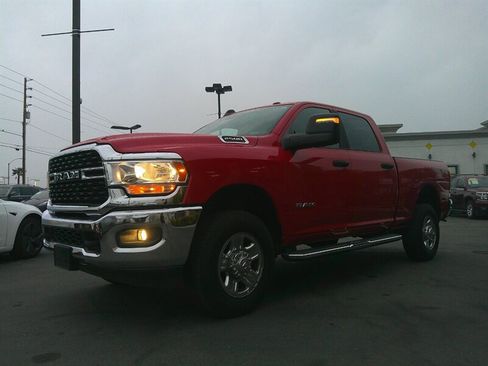 Used 2024 RAM 2500 Big Horn w/ Bed Utility Group image 3