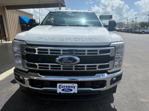 Used 2024 Ford F350 XLT w/ 360-Degree Camera Package AWD/4WD image 3
