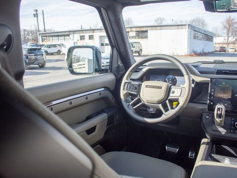 New 2026 Land Rover Defender 110 AWD/4WD image 17