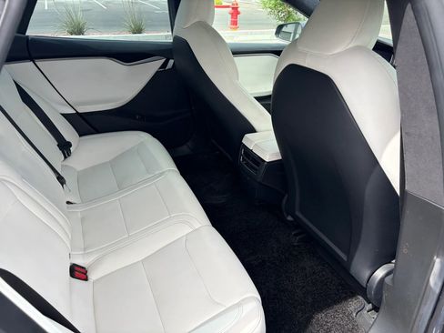 Used 2020 Tesla Model S Long Range Plus AWD/4WD image 14