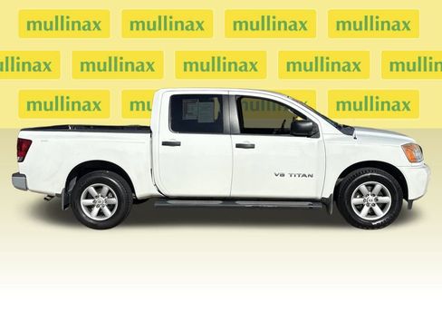 Used 2015 Nissan Titan S w/ S Popular Equipment Package image 2