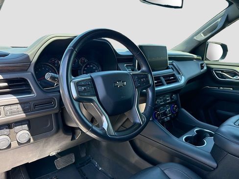 Used 2021 Chevrolet Tahoe Z71 w/ Rear Media and Nav Package AWD/4WD image 9