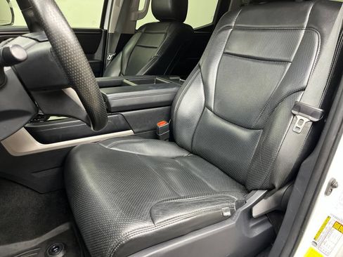 Used 2022 Toyota Tundra SR5 AWD/4WD image 19