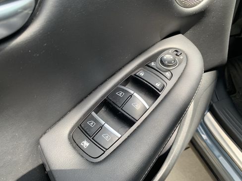 Used 2023 INFINITI QX50 Luxe FWD image 15
