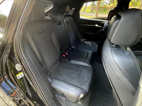 Used 2022 Audi SQ5 Premium image 22