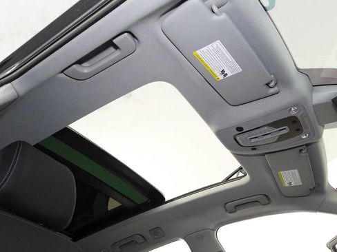 Used 2023 Audi Q5 2.0T Premium w/ Convenience Package image 18