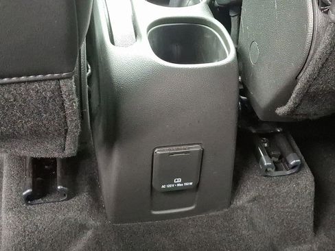 Certified 2022 Chevrolet Trax LT w/ LT Convenience Package image 11