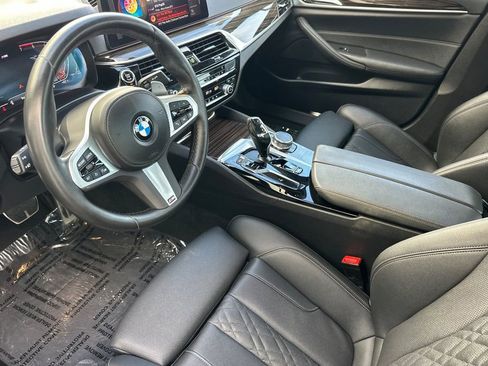 Used 2023 BMW 530i w/ M Sport Package RWD image 9