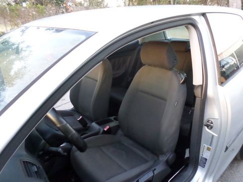 Used 2006 Volkswagen Rabbit image 12