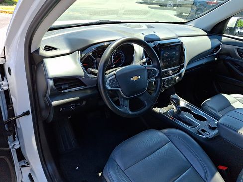 Used 2021 Chevrolet Traverse Premier AWD/4WD image 26
