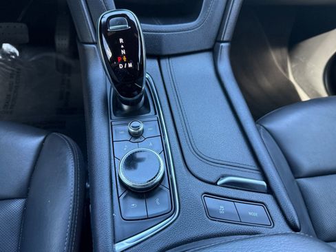 Used 2021 Cadillac XT5 Premium Luxury image 18