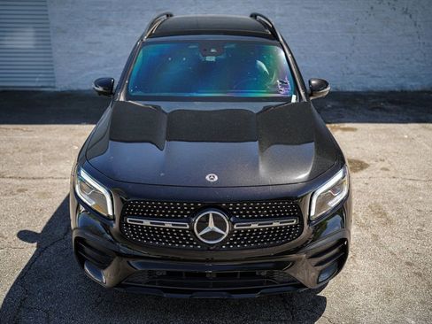 Used 2021 Mercedes-Benz GLB 250 w/ AMG Line image 6