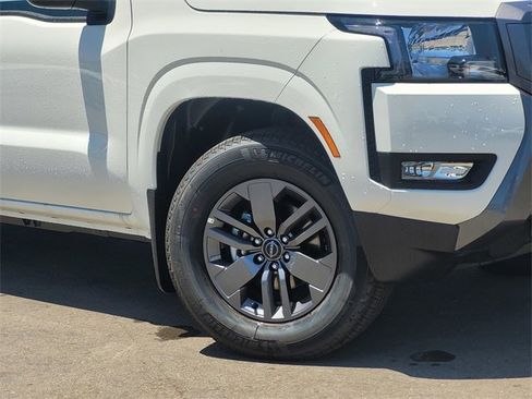 New 2026 Nissan Frontier SV w/ SV Convenience Package image 2