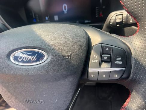 Used 2024 Ford Escape ST-Line w/ Tech Pack #1 AWD/4WD image 26