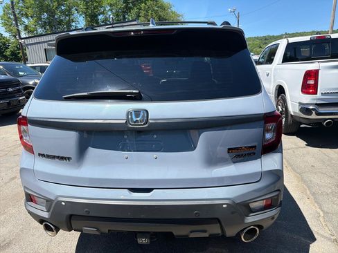Used 2023 Honda Passport TrailSport image 7