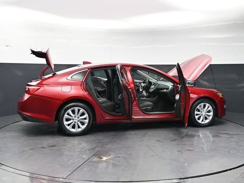 Used 2024 Chevrolet Malibu LT FWD image 31