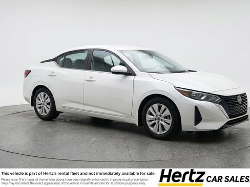 Used 2025 Nissan Sentra S image 1