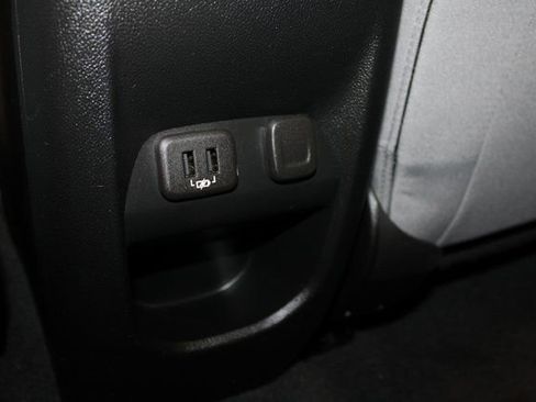 Used 2020 Chevrolet Colorado LT image 11