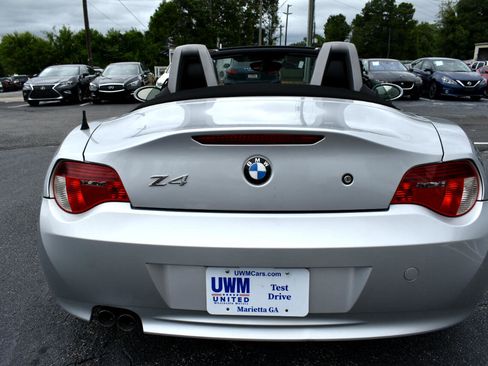 Used 2006 BMW Z4 3.0i image 11