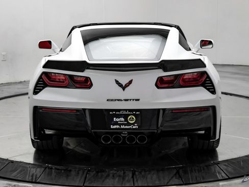 Used 2016 Chevrolet Corvette Stingray Coupe w/ Carbon Flash Badge Package RWD image 16
