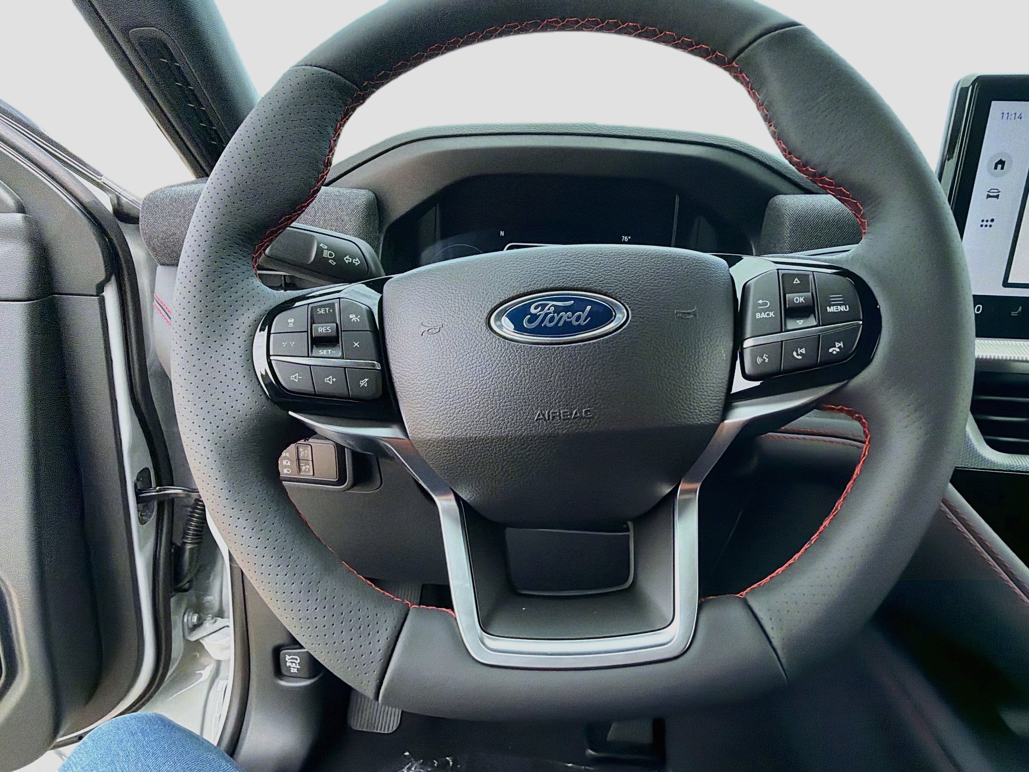 New 2027 Ford Explorer ST-Line w/ Premium Package RWD image 8