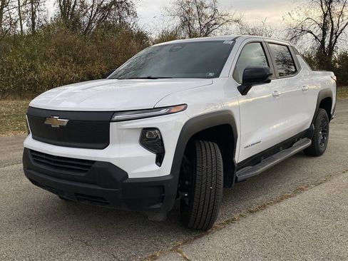 New 2024 Chevrolet Silverado EV W/T image 7
