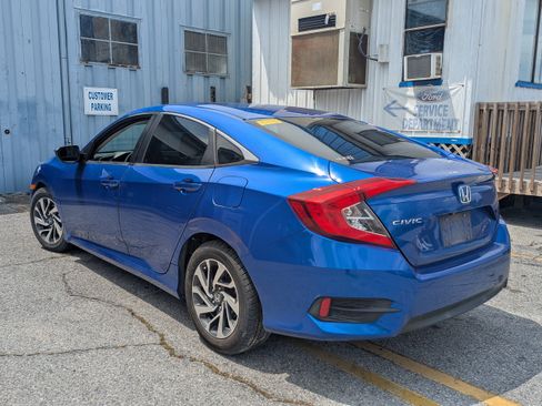 Used 2016 Honda Civic EX image 6