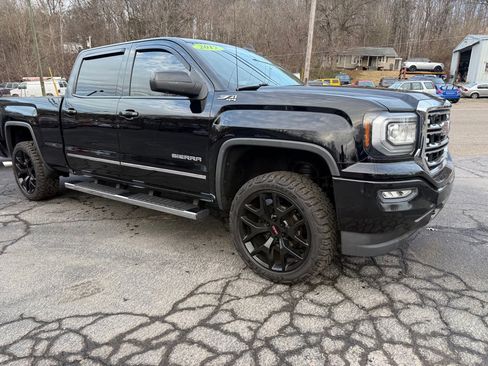 Used 2017 GMC Sierra 1500 SLT w/ SLT Premium Package image 23