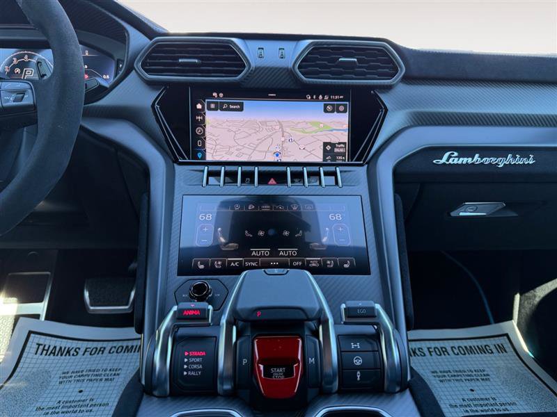 Used 2024 Lamborghini Urus Performante AWD/4WD image 19