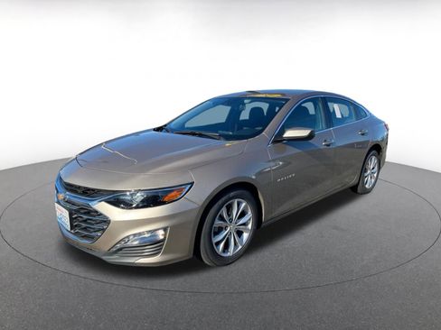 Used 2024 Chevrolet Malibu LT image 3