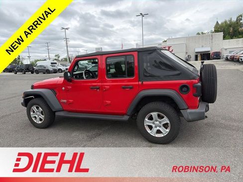 Used 2019 Jeep Wrangler Unlimited Sport S AWD/4WD image 7