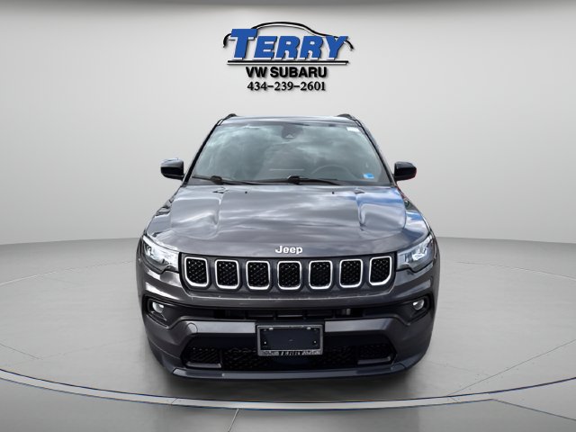Used 2023 Jeep Compass Latitude AWD/4WD image 2