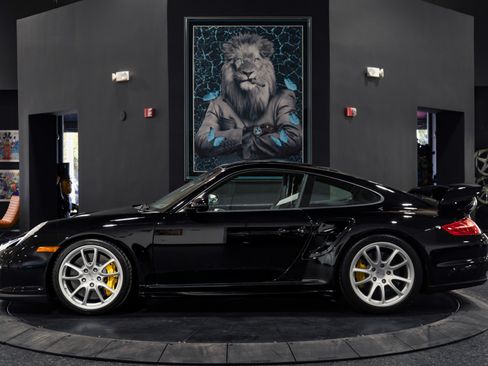 Used 2008 Porsche 911 GT2 RWD image 13