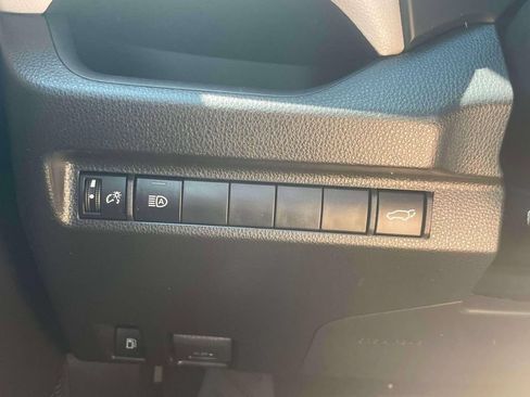 Used 2023 Toyota RAV4 XLE Premium AWD/4WD image 21