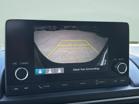Used 2023 Honda Pilot LX image 24