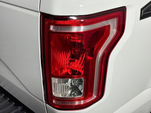 Used 2017 Ford F150 XLT w/ Trailer Tow Package image 31